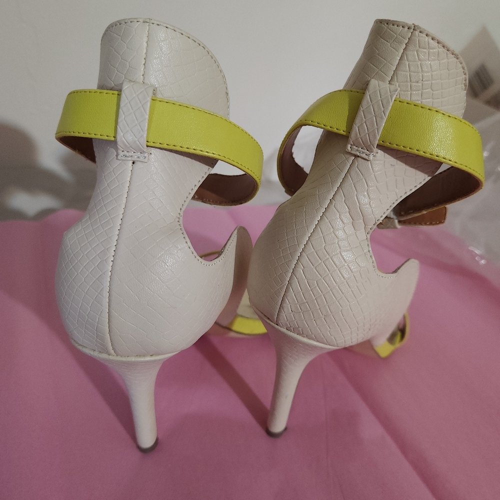 Bebe Yellow and White Stiletto Heels with Ankle Strap 7M - Picture 3 of 12